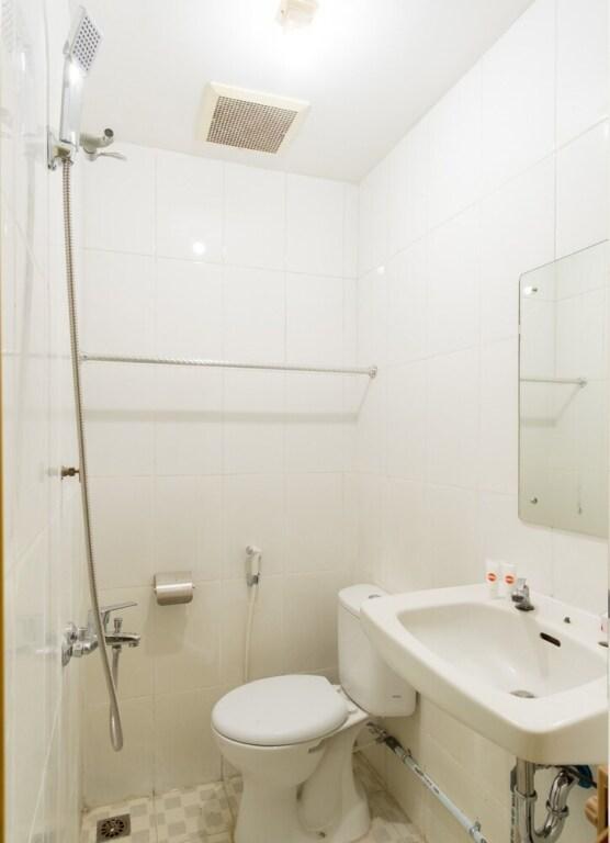 Медан: Residence Hotel Syariah by OYO Rooms