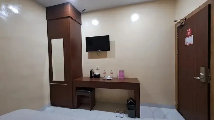 Дюмай: Superstar Hotel