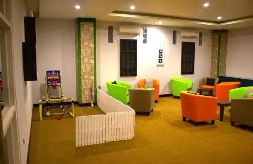 Баликпапан: Sevensix Hotel Balikpapan