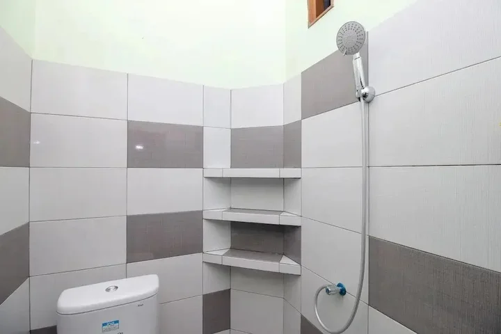 Семаранг: Rumah Sopan Guest House by Airy Rooms