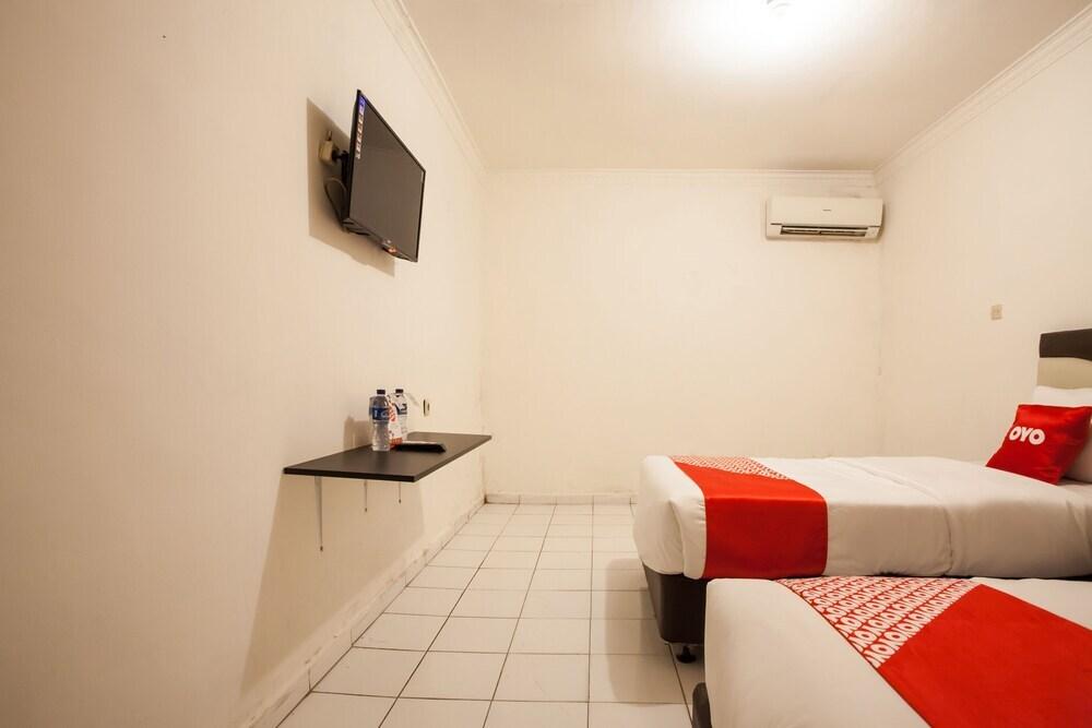 Медан: Hotel Cirasa Syariah by Oyo Rooms