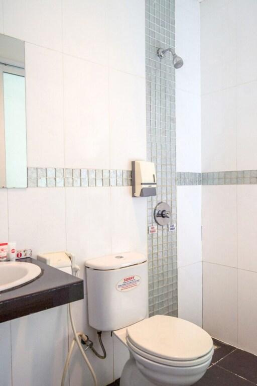 Батам: Capital O 664 Romance Hotel