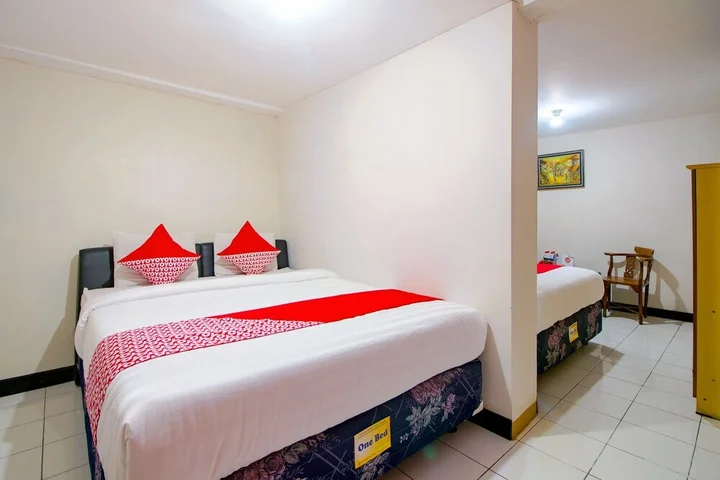 Батуретно: Bukit Indah Hotel & Restaurant by OYO Rooms