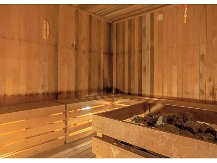 Медан: Glamour Hotel and Spa