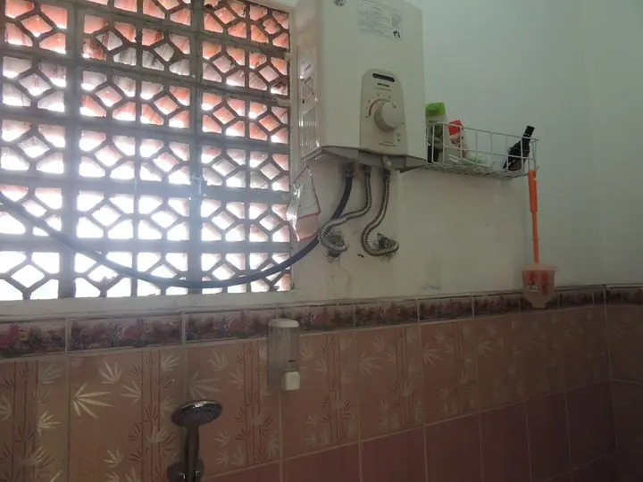 Кебумен: Avicenna 1 Guesthouse