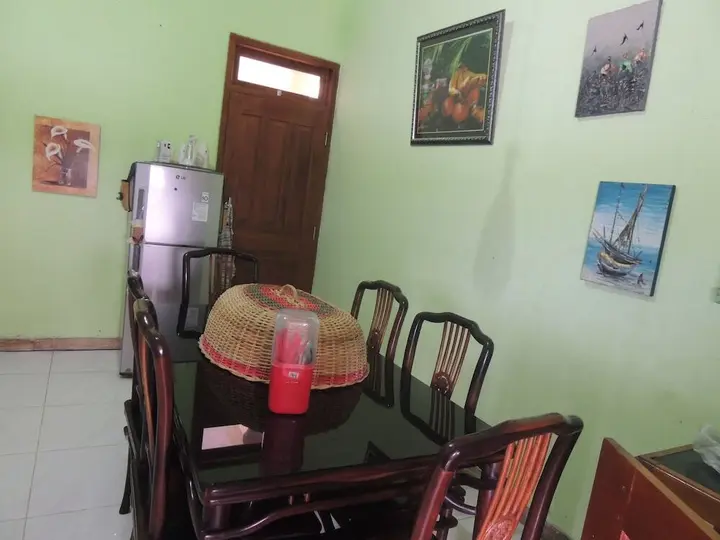 Кебумен: Avicenna 2 Guesthouse