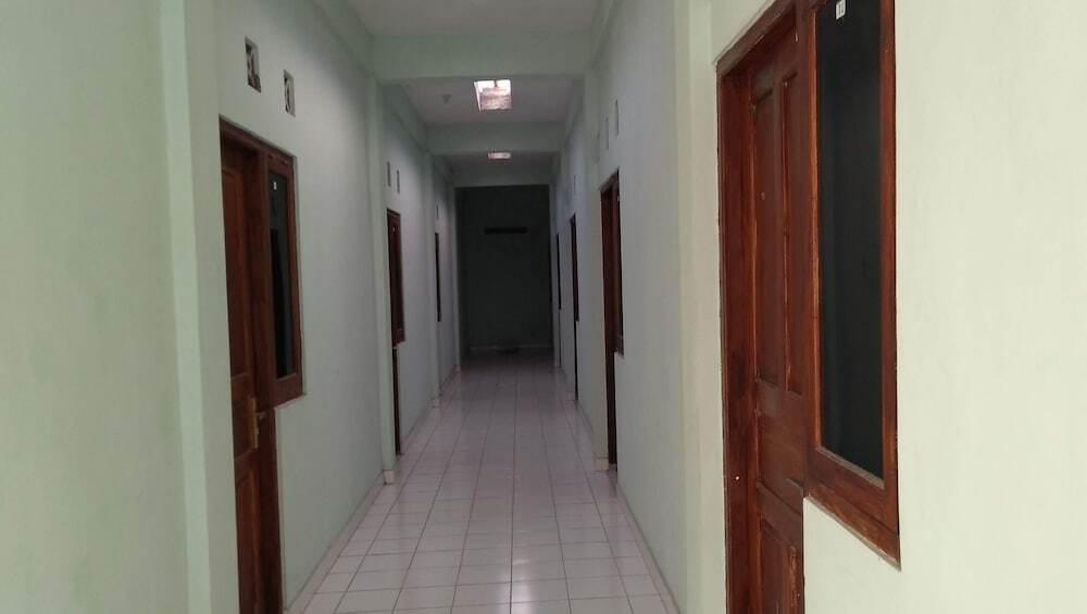 Батуретно: Rumah Singgah Peziarah Ganjuran