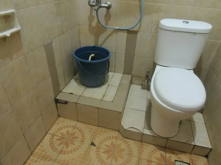Кебумен: Ungu Nasional 2 Hotel
