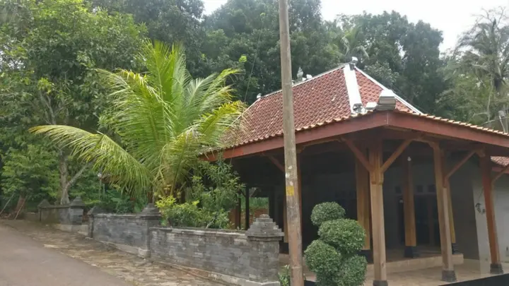 Батуретно: Dista Homestay