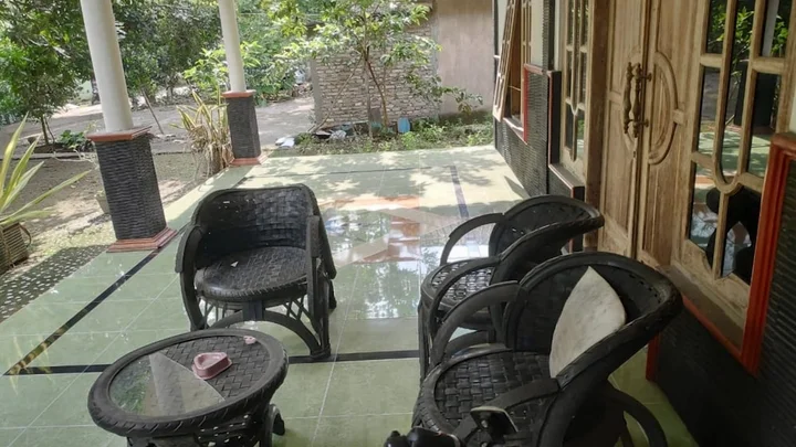 Батуретно: Narti Homestay