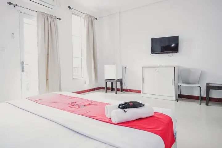 Батам: JRP Guesthouse by RedDoorz