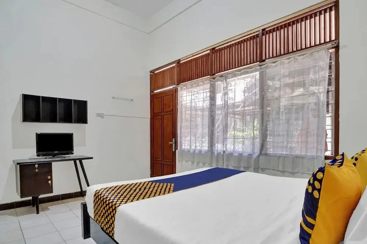 Маланг: SPOT ON 90539 Taman Borobudur Guest House Syariah