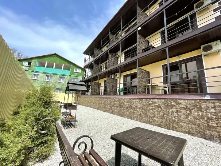 carousel image 3