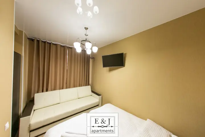 Красноярск: Апартаменты E&J