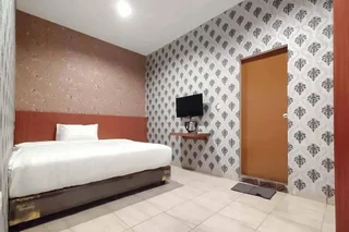 Медан: Reddoorz Plus @ Jalan Letda Sujono Medan