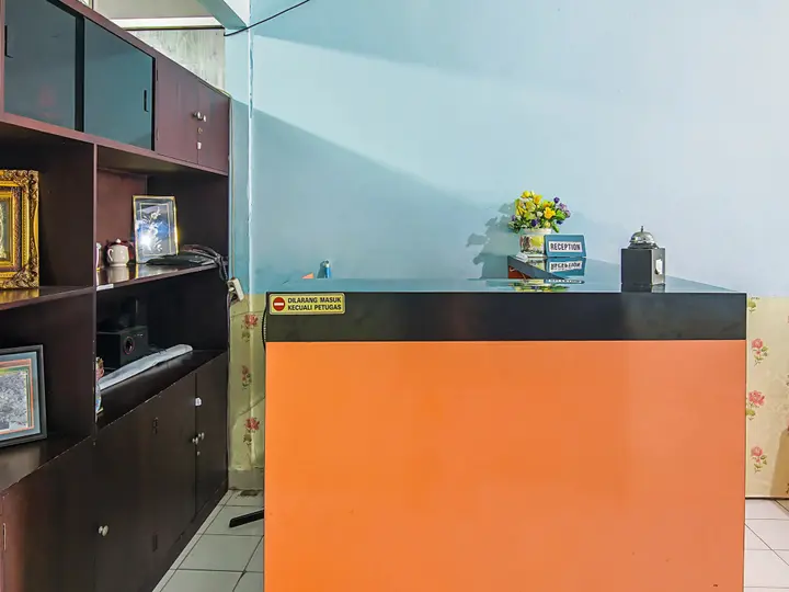 Палу: Hotel Syariah Andalas Palu by Reddoors