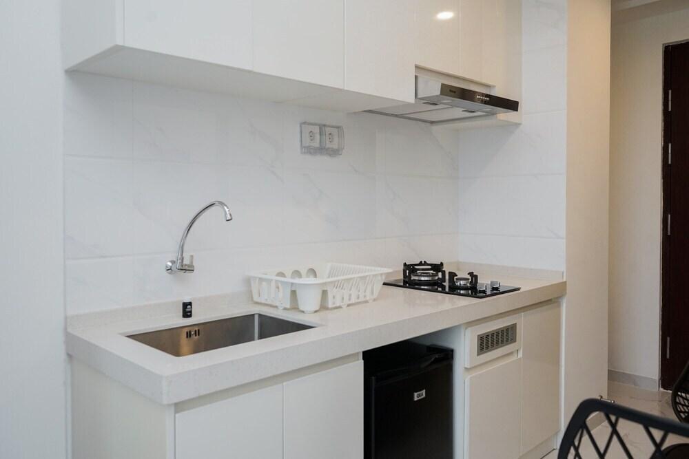 Тангеранг: SkyHouse BSD+