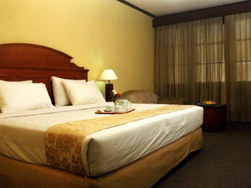 Озеро Тоба: Siantar Hotel Parapat