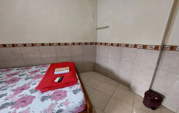 Парангтритис: Hotel Widodo Tustiyani 4