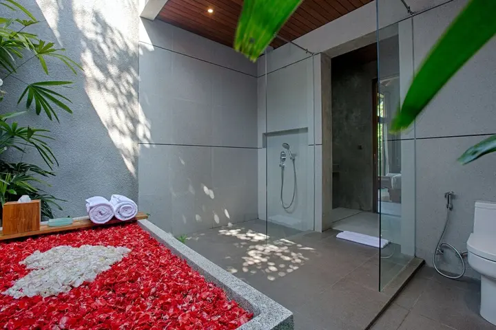 Беноа: Taman Dharmawangsa Suites