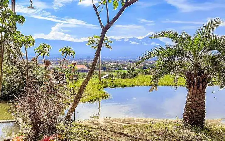 Маланг: Villa Kebun Jeruk Syariah Malang by ecommerceloka