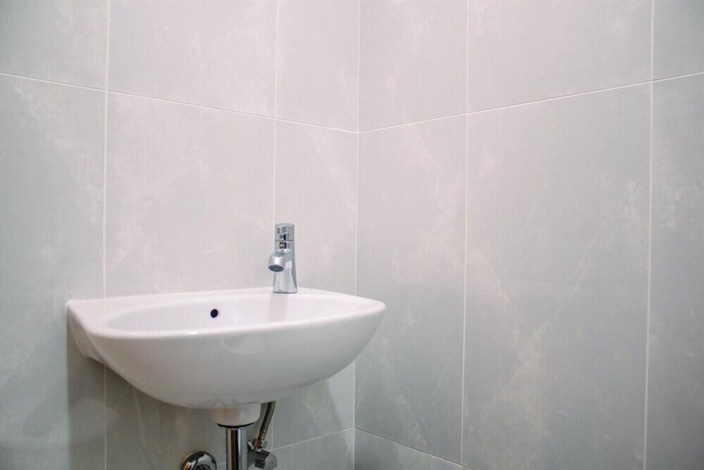 Депок: Evenciio Apartment