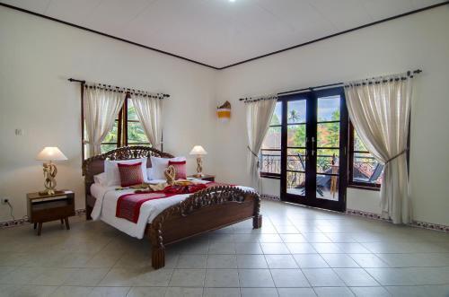 Тембок: Mesari House
