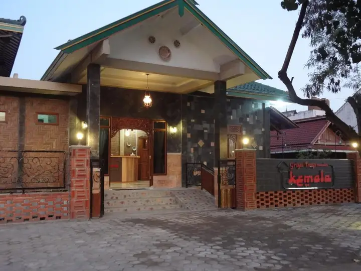 Kemala Moeslem Hotel — фото 3