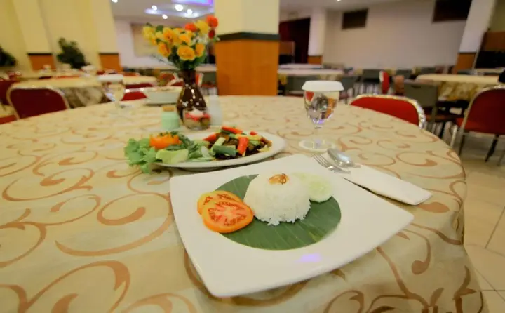 University Hotel Yogyakarta — фото 4