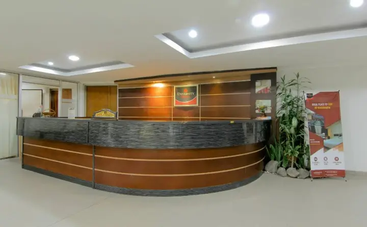 University Hotel Yogyakarta — фото 1