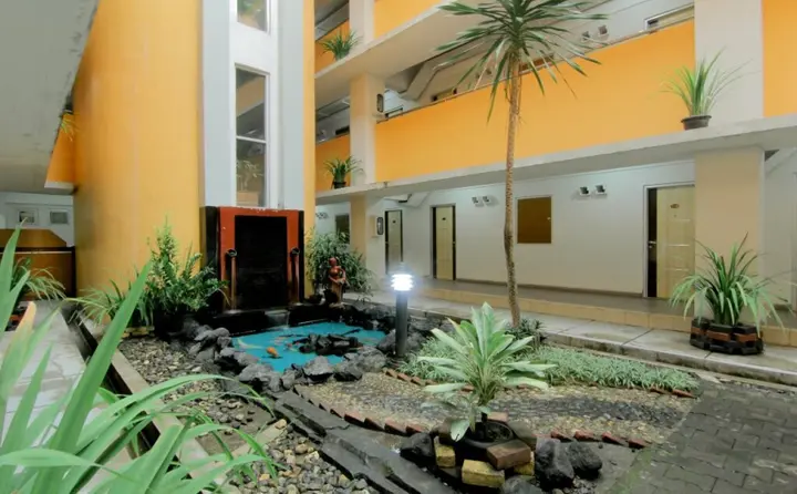 Депок: University Hotel Yogyakarta