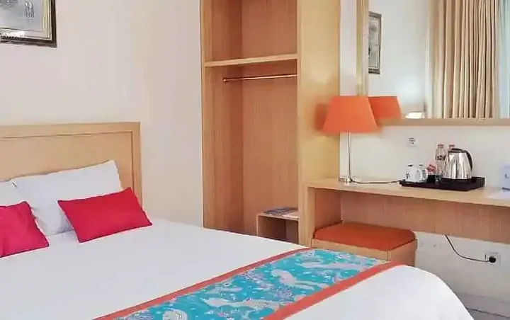 Батуретно: Dermaga Keluarga Sonosewu