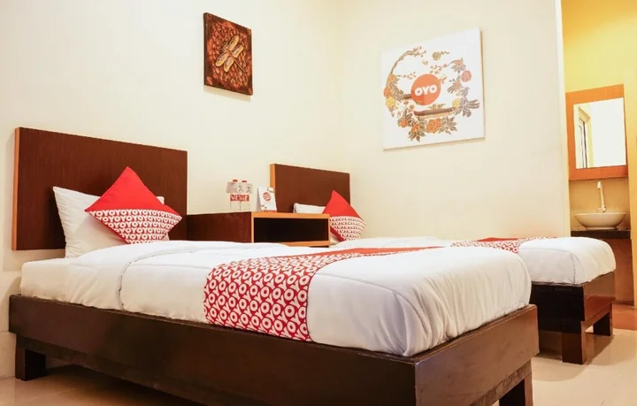 Батуретно: Namira Hotel Syariah by OYO Rooms