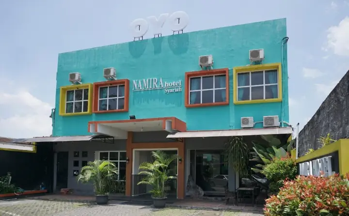 Батуретно: Namira Hotel Syariah by OYO Rooms