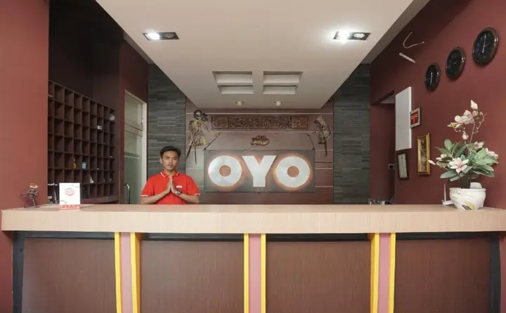 Батуретно: Namira Hotel Syariah by OYO Rooms
