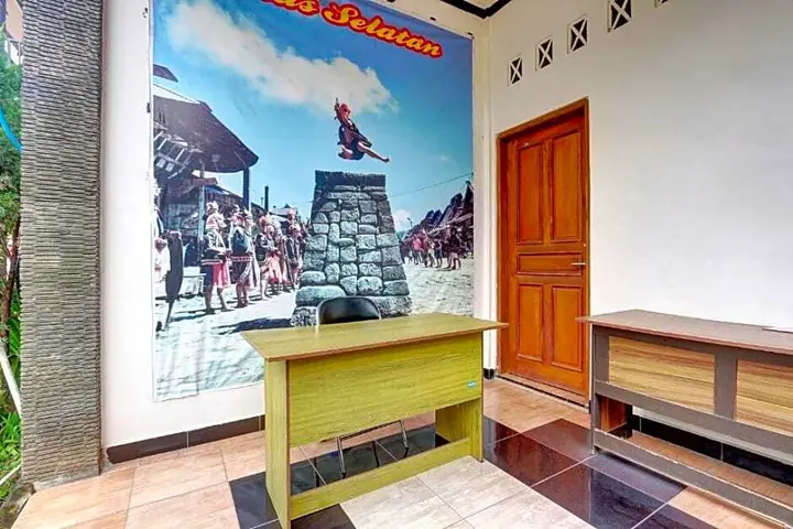 Кебумен: Hotel - Wisma CK