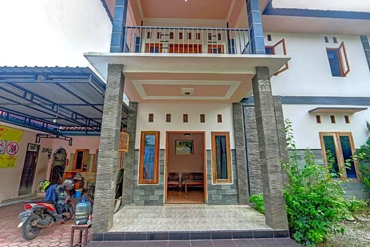 Кебумен: Hotel - Wisma CK