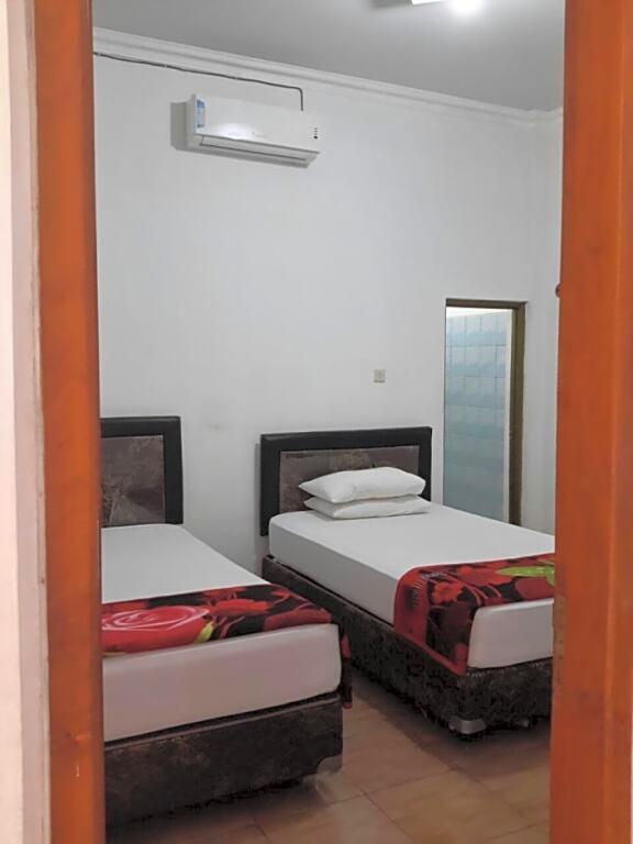 Кебумен: Hotel - Wisma CK