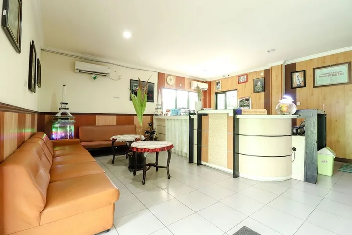 Сурабая: Hotel Cemara Surabaya