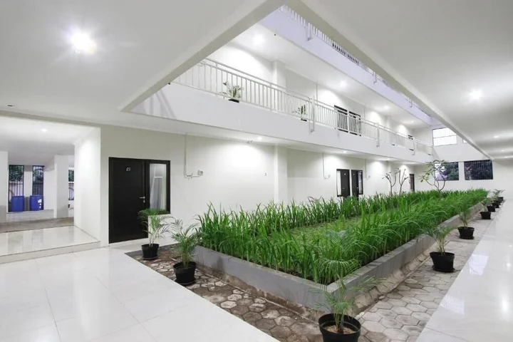 Семаранг: D'Paragon Bukit Sari