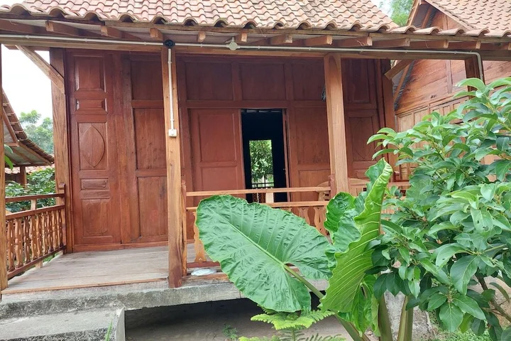 Батуретно: Mbok Niem Cafe and Cottage