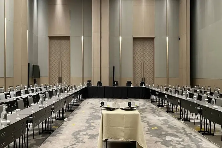 Джакарта: Ra Suites Simatupang
