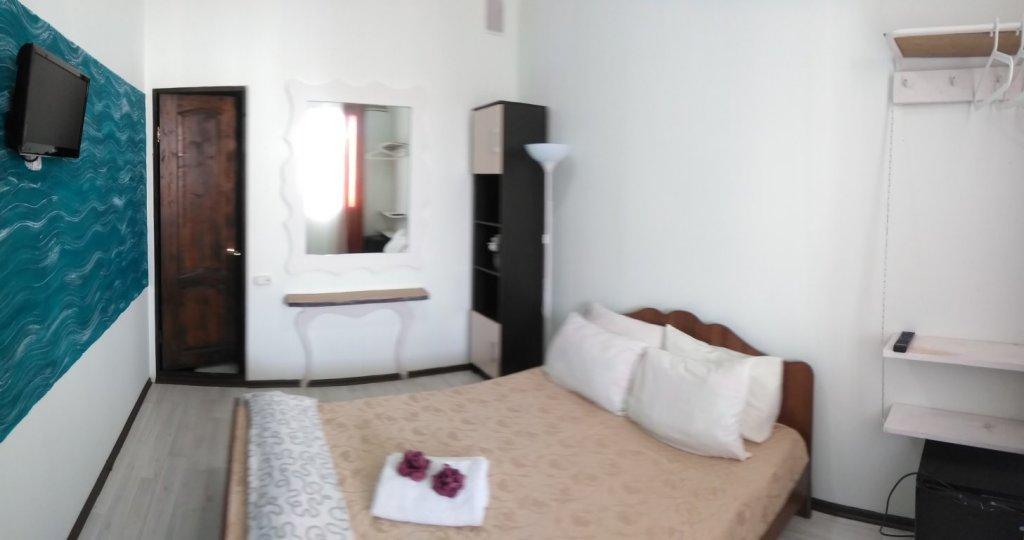 Архипо-Осиповка: Ekvator Guest House
