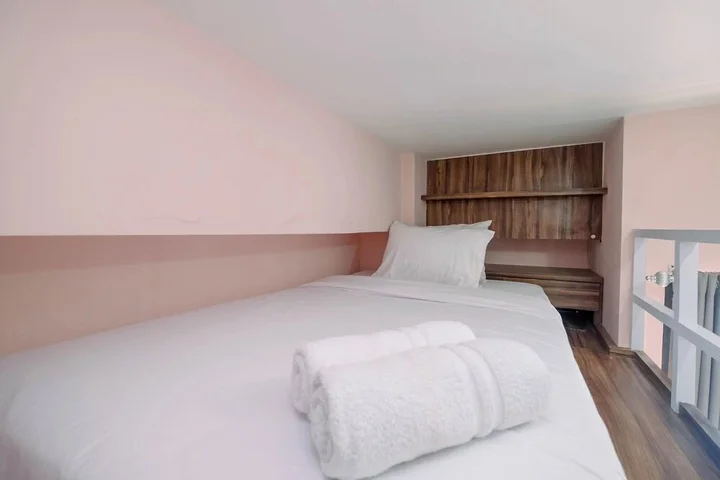 Депок: Minimalist and Comfy Studio Dave Apartment By Travelio
