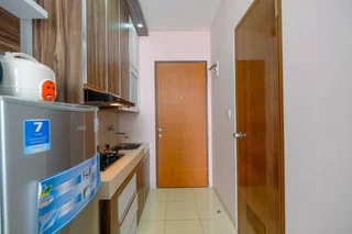 Депок: Minimalist and Comfy Studio Dave Apartment By Travelio