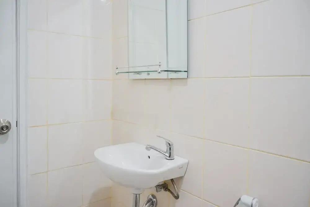 Тангеранг: Comfy and Stylish 2BR Apartment at Ayodhya Residences