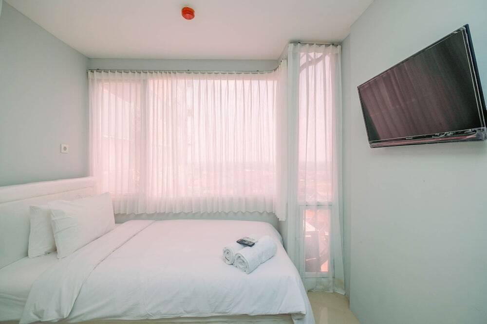Депок: Brand New with City View Studio Saladin Mansion Apartment