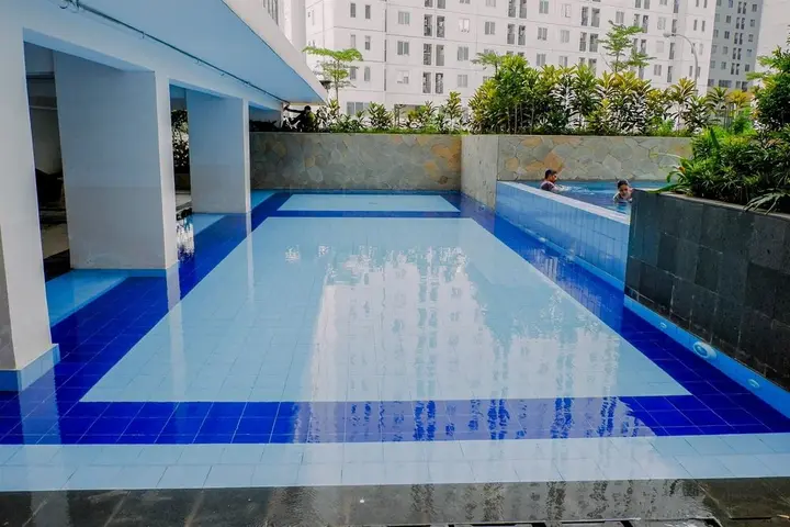 Джакарта: 2BR Fully Furnished Minimalist Bassura City Apartment
