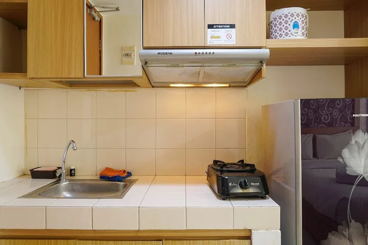 Депок: Cozy and Comfy Studio Margonda Residence 3 Apartment