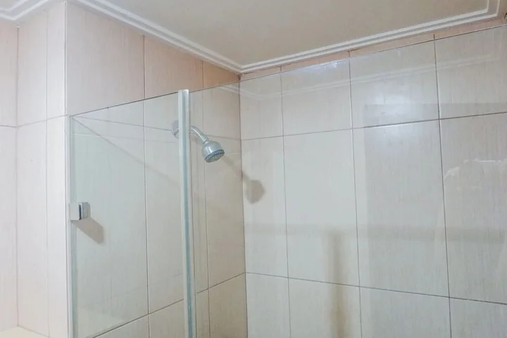 Сурабая: Elegant Cozy Studio Room Apartment at Tamansari Papilio